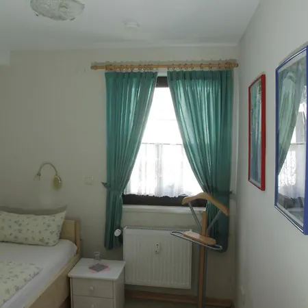 بيت ضيافة Schiffer