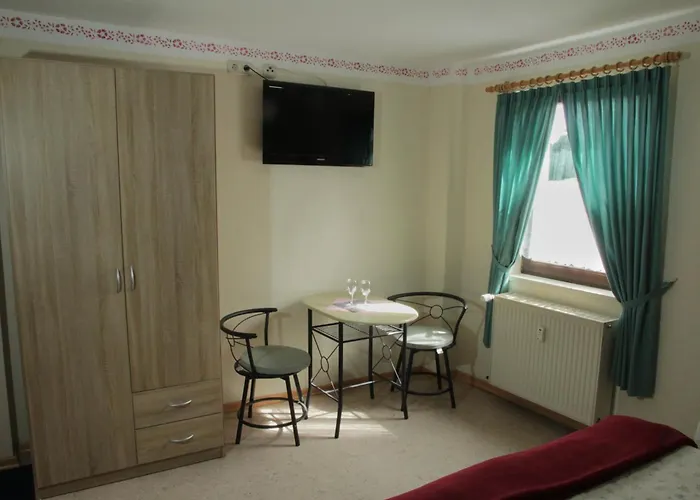 招待所 Schiffer *